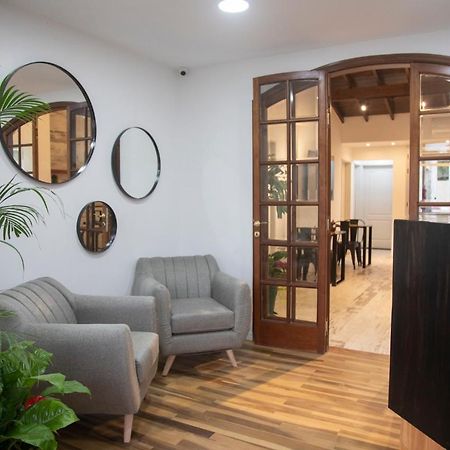 Rozas Apart Ezeiza Buitenkant foto